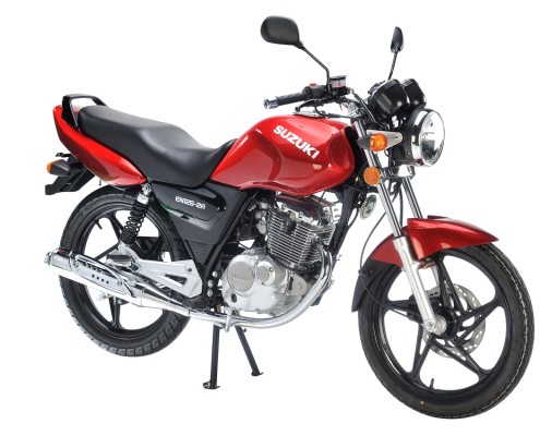 Motos en Panama Suzuki EN125 roja